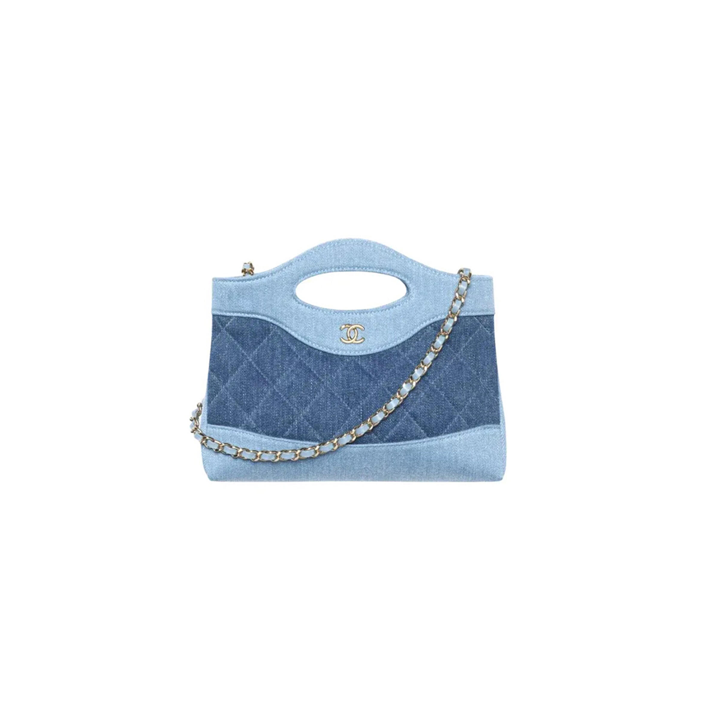 CHANEL CLUTCH WITH CHAIN WASHED DEMIN & GOLD TONE METAL AP3656 (20.5*17*3.5cm)